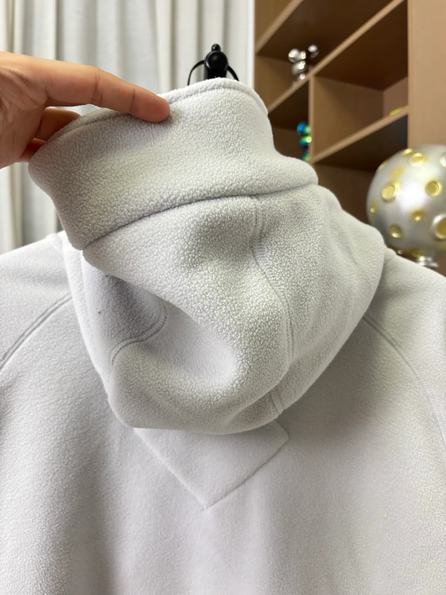 P610 Style number: DC212# [Canada Goose] Canada Goose wool fleece bomber jacket hooded jacket. Classic Chilliwa wool fleece pilot official website 1:1:1 customized model. Canada goose Chilliwa Fce Bomber HUMANATURE, limited white label wool fleece, light gray and white label, really high-end✌️soft and comfortable, not heavy. Buyers who like it should hurry up😈 Color: black gray white Size: S-XL [Picture 9️⃣Size chart]